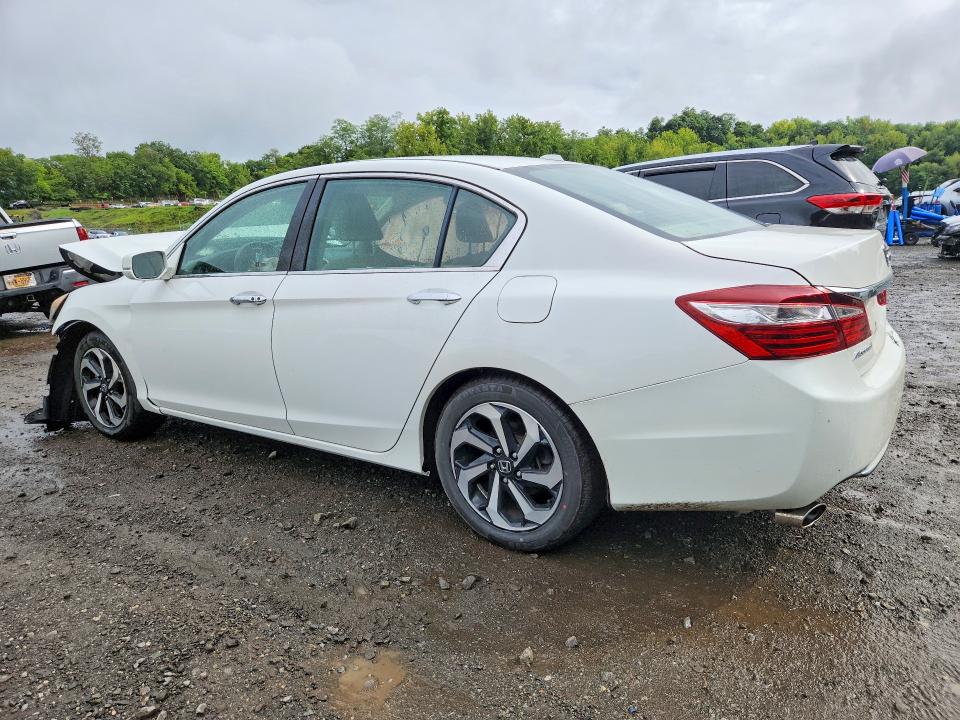 Photo 2 from auction – 2017 HONDA ACCORD with VIN 1HGCR3F00HA036239
