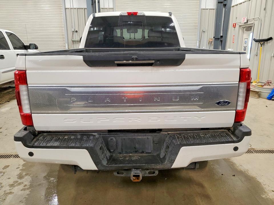 Photo 6 from auction – 2017 FORD F350 with VIN 1FT8W3BT4HEF17455