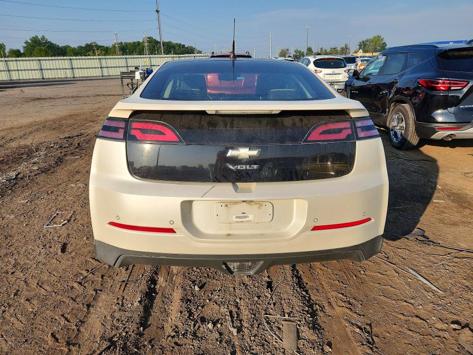 Photo 6 from auction – 2011 CHEVROLET VOLT with VIN 1G1RD6E44BU099131