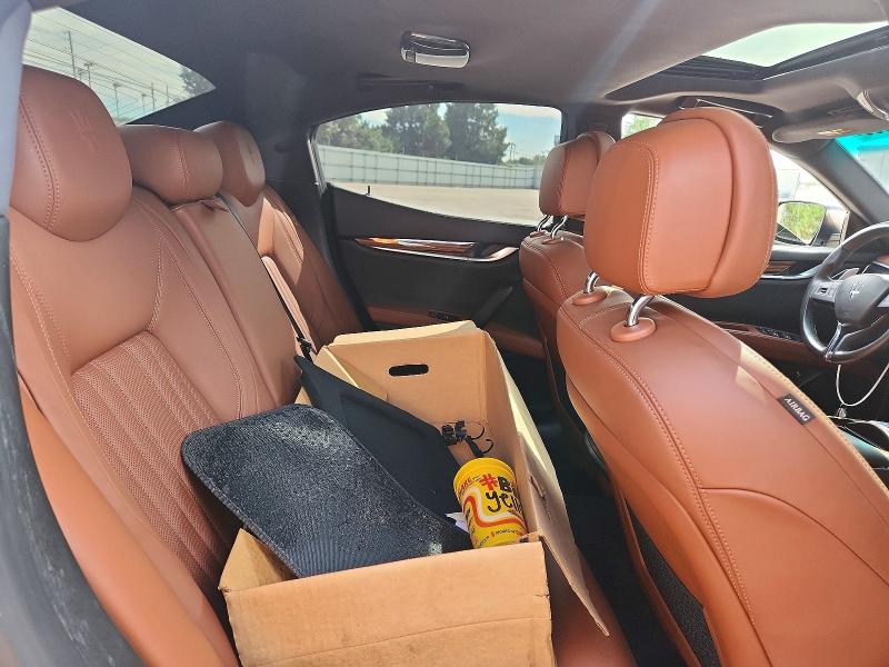 Photo 10 from auction – 2016 MASERATI GHIBLI with VIN ZAM57RSA2G1175555