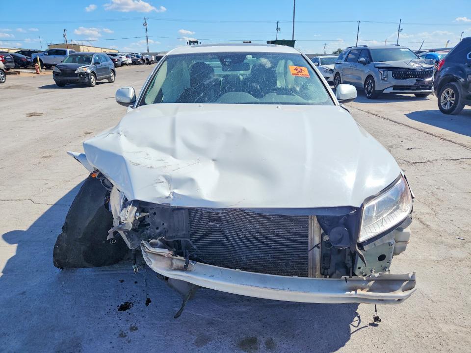 Photo 5 from auction – 2014 VOLVO S80 with VIN YV1952AS5E1180480