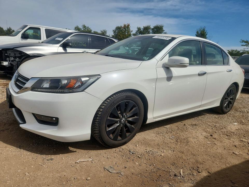 Снимка 1 от търг – 2015 HONDA ACCORD с VIN 1HGCR2F88FA174091