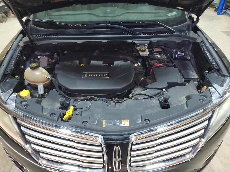 Photo 12 from auction – 2017 LINCOLN MKC with VIN 5LMCJ2D92HUL08962
