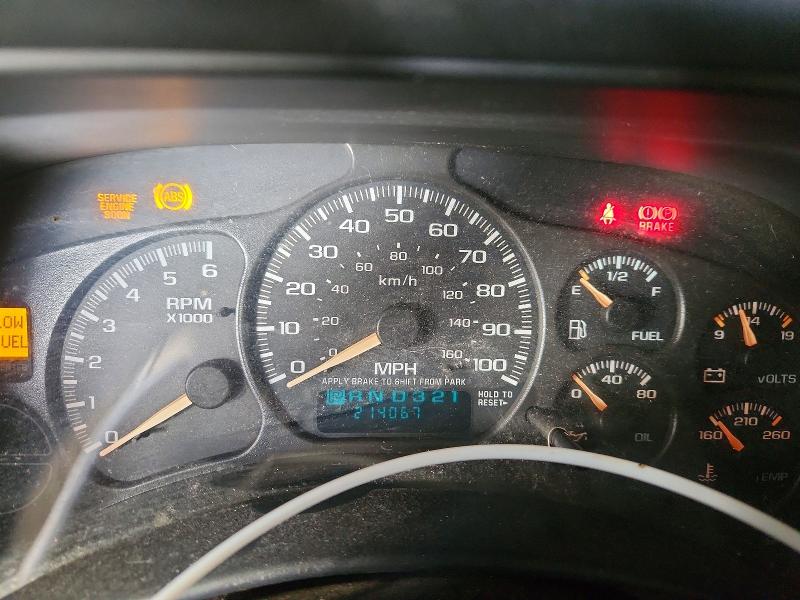 Photo 9 from auction – 2002 CHEVROLET AVALANCHE with VIN 3GNEK13T82G351059