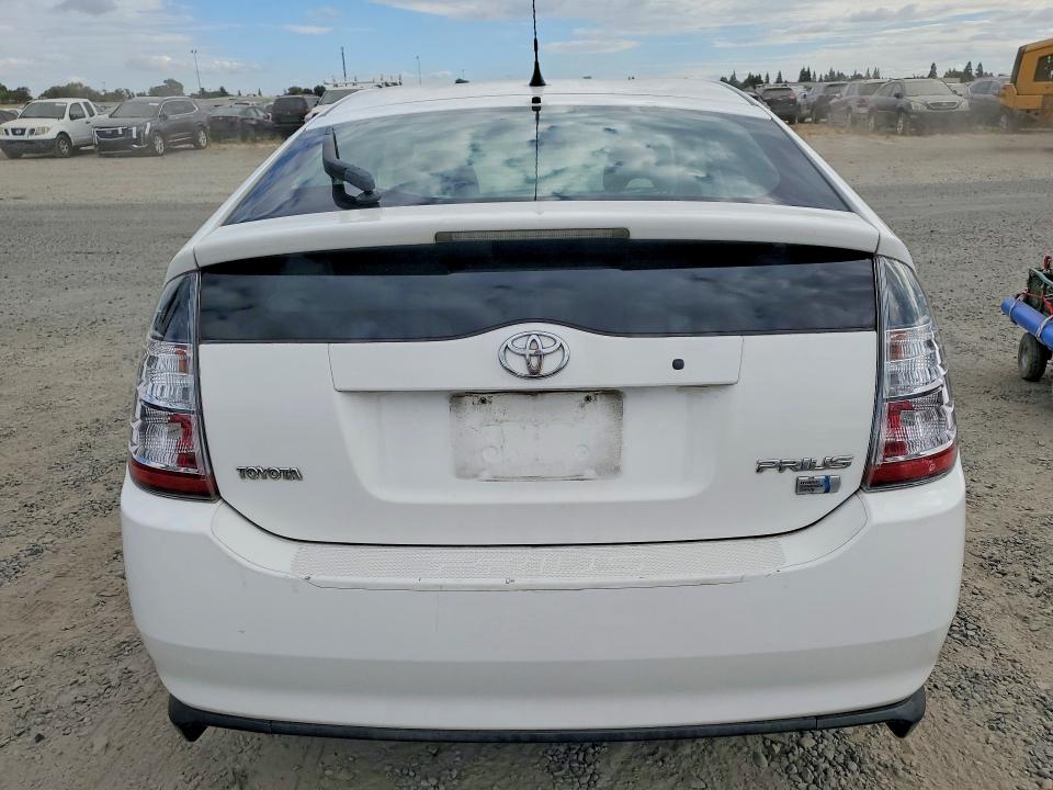 Photo 6 from auction – 2005 TOYOTA PRIUS with VIN JTDKB20U253072907
