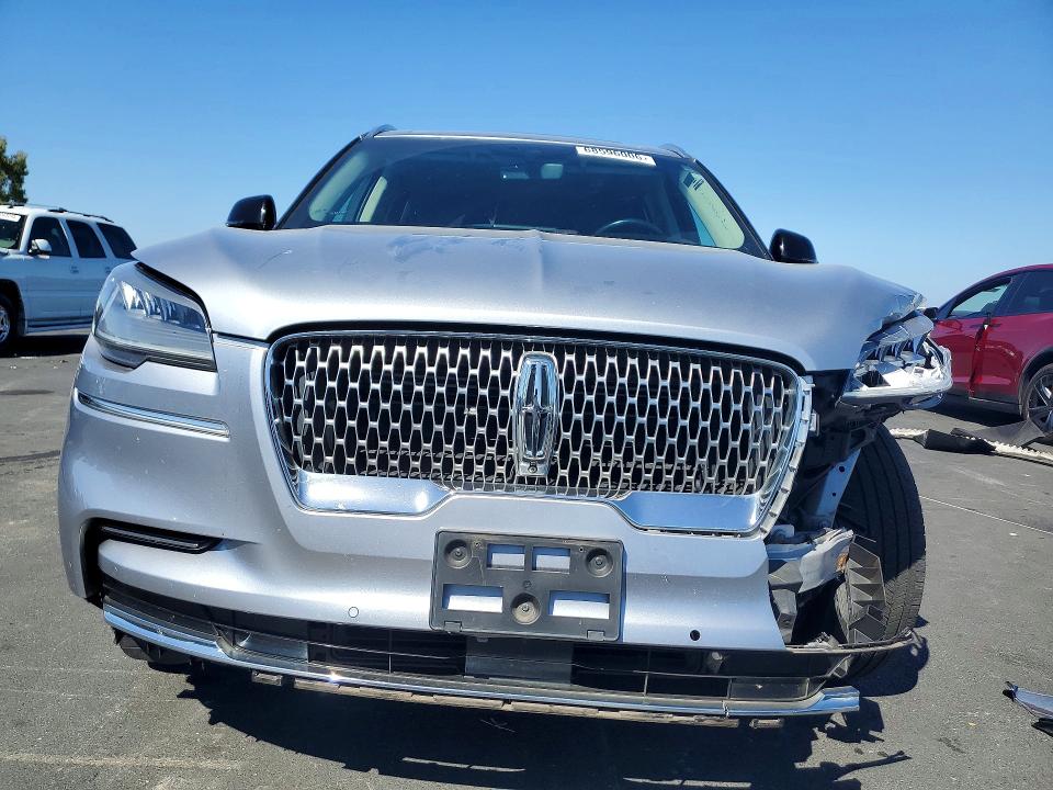 Photo 5 from auction – 2022 LINCOLN AVIATOR with VIN 5LM5J7WCXNGL09043