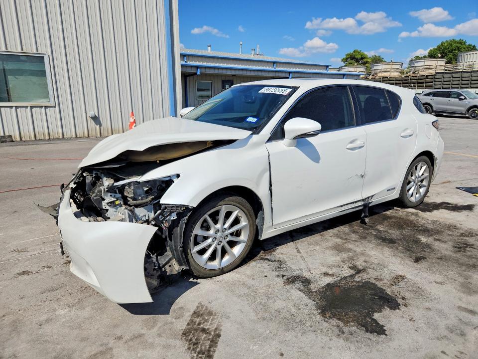 LEXUS CT 2013 with VIN JTHKD5BH7D2133490 - Photo from auction