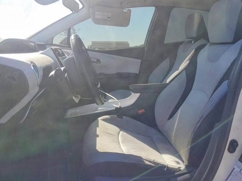 Photo 7 from auction – 2017 TOYOTA PRIUS with VIN JTDKARFU6H3043563