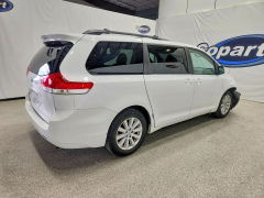 صورة رقم 3 من المزاد - 2012 TOYOTA SIENNA مع VIN 5TDJK3DC4CS044301