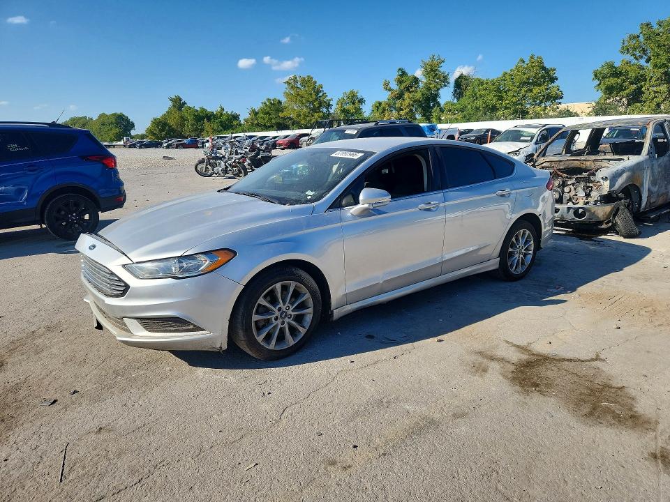 FORD FUSION 2017 with VIN 3FA6P0H73HR389726 - Photo from auction