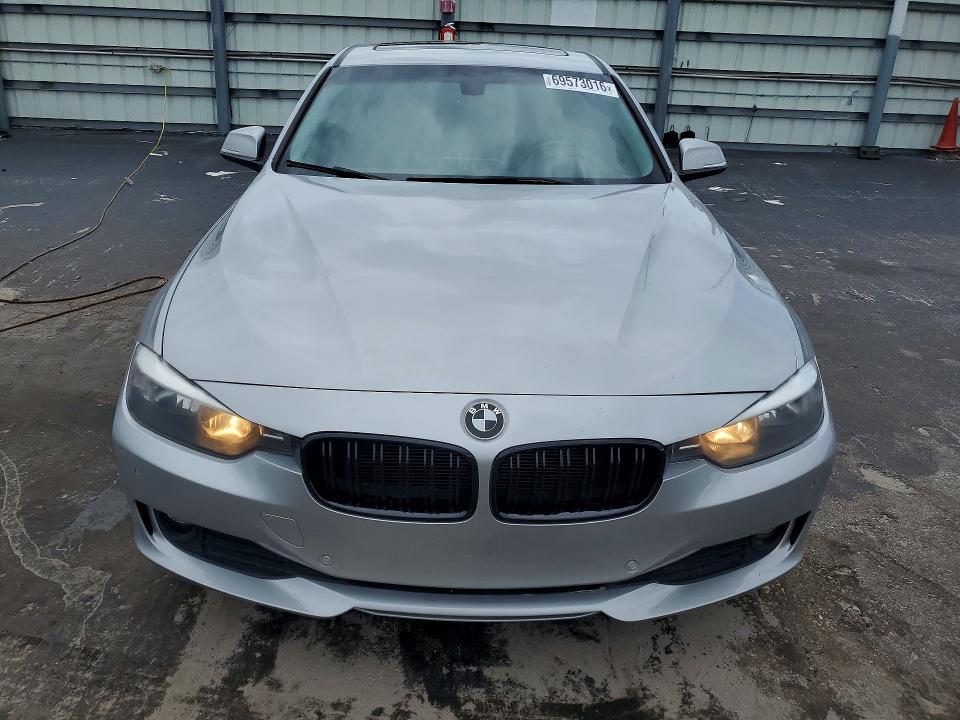 Foto 5 de la subasta – 2016 BMW 320 con VIN WBA8E5G51GNT94668
