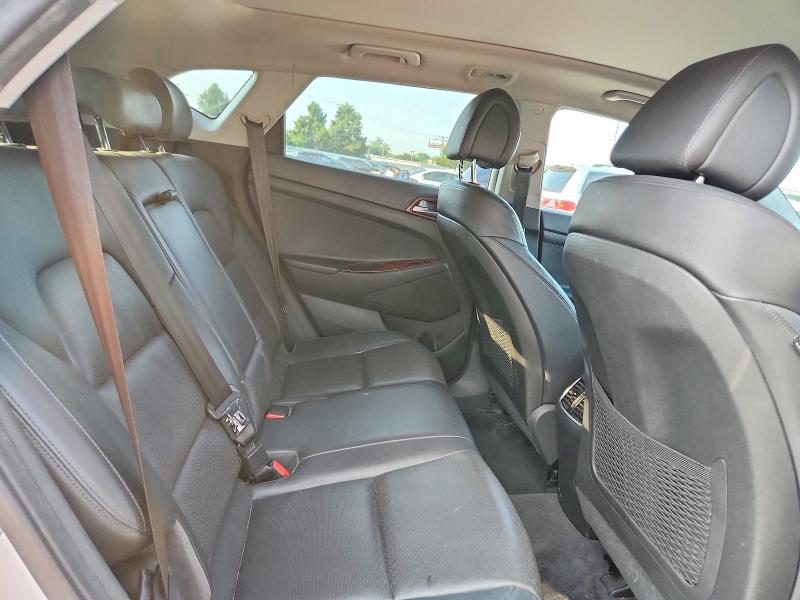 Photo 11 from auction – 2016 HYUNDAI TUCSON with VIN KM8J3CA24GU095075