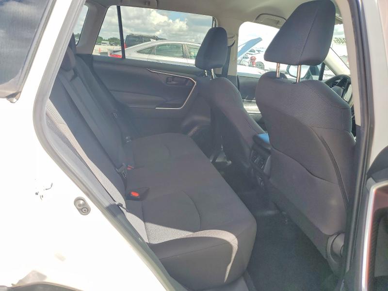 Photo 10 from auction – 2022 TOYOTA RAV4 with VIN 2T3H1RFV2NC182649