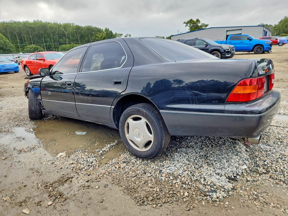Zdjęcie 2 z aukcji – 1998 LEXUS LS z VIN JT8BH28F2W0110271
