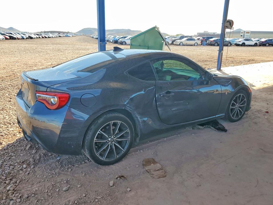 Photo 3 from auction – 2017 TOYOTA 86 with VIN JF1ZNAA10H8702487