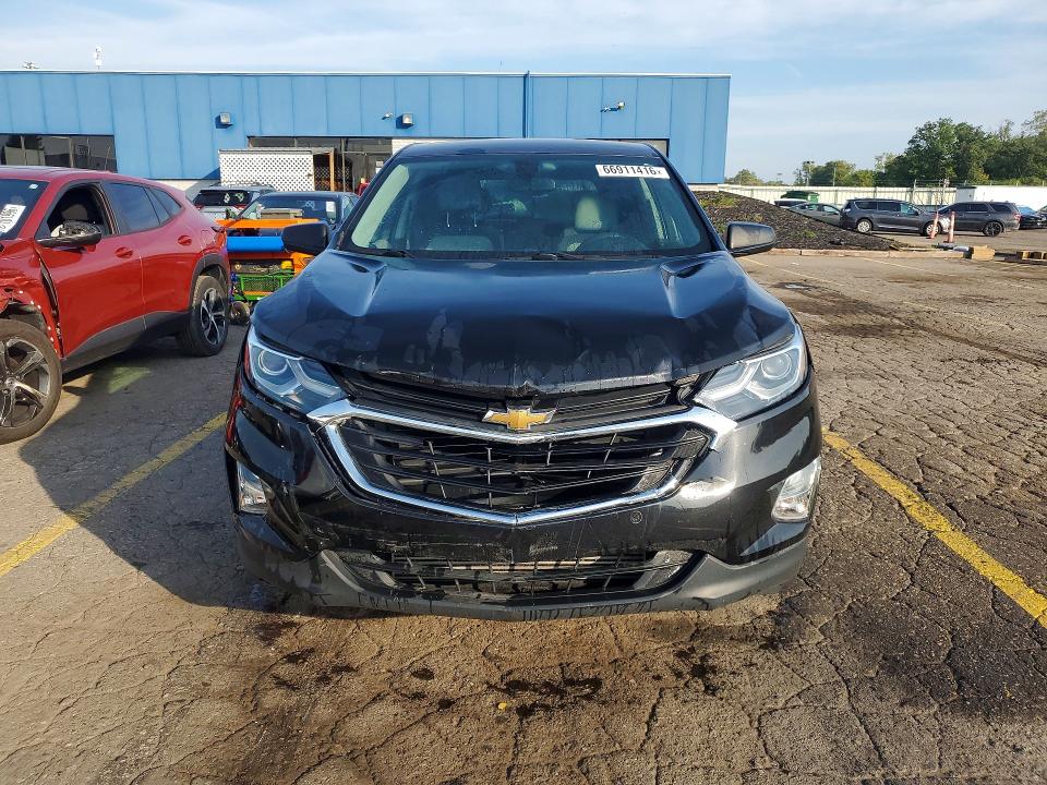 Photo 5 from auction – 2019 CHEVROLET EQUINOX with VIN 2GNAXHEV1K6117641