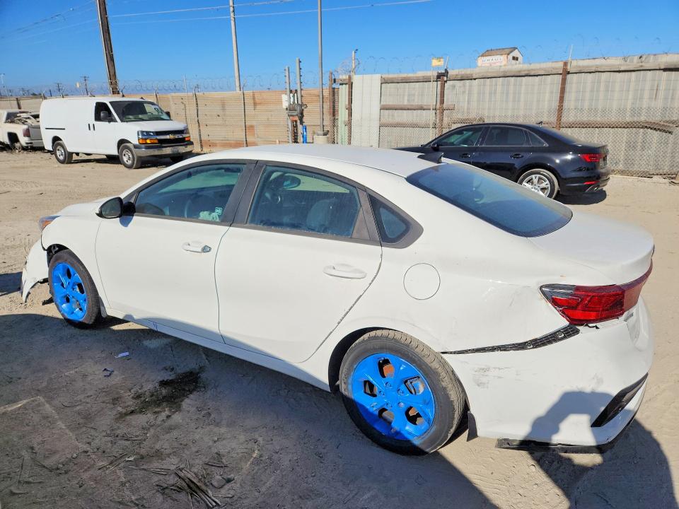 Photo 2 from auction – 2020 KIA FORTE with VIN 3KPF24AD2LE245259