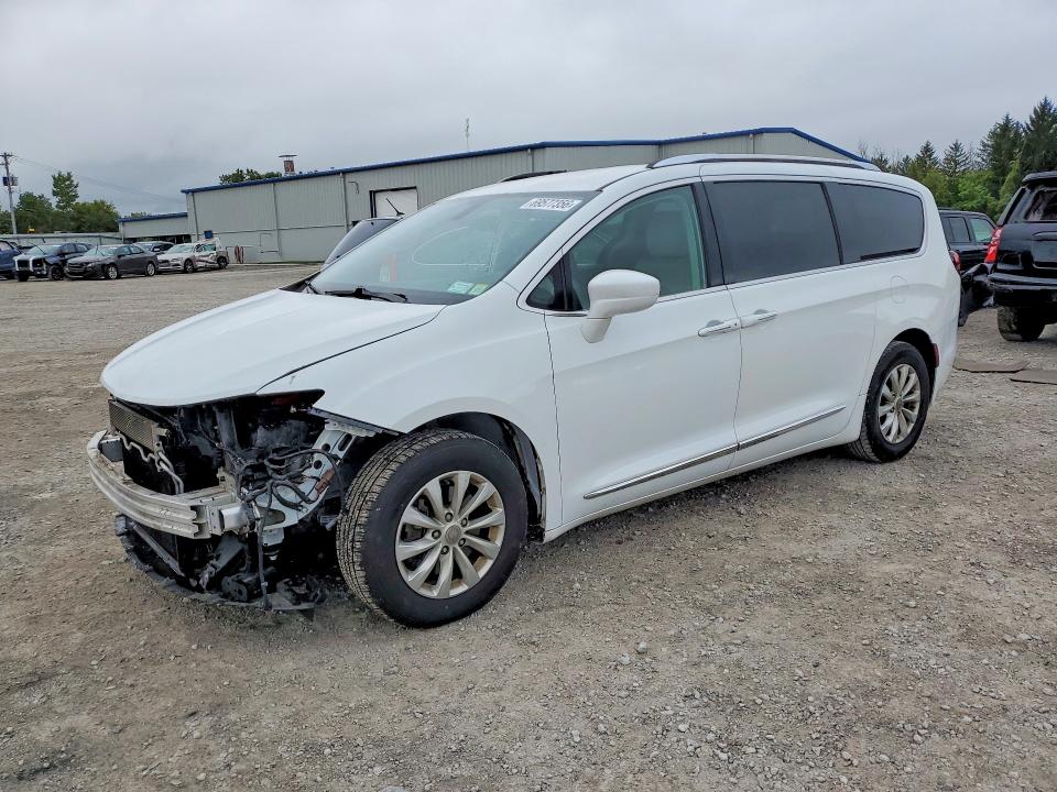 CHRYSLER PACIFICA 2019 z numerem VIN 2C4RC1BG6KR626756 - Zdjęcie z aukcji