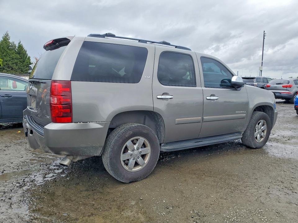 Photo 3 from auction – 2008 CHEVROLET TAHOE with VIN 1GNFK13088J155835