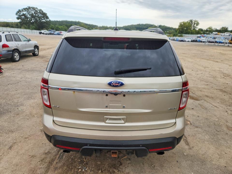 Photo 6 from auction – 2011 FORD EXPLORER with VIN 1FMHK8D83BGA39943