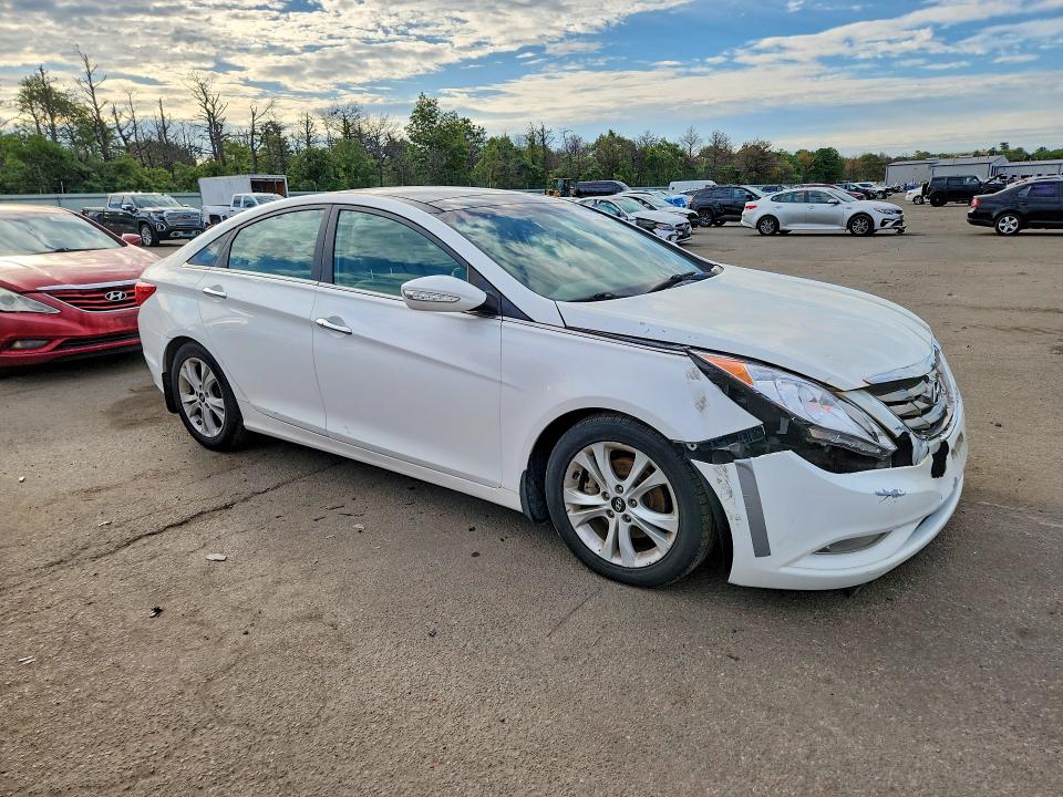 Photo 4 from auction – 2012 HYUNDAI SONATA with VIN 5NPEC4AC6CH406529