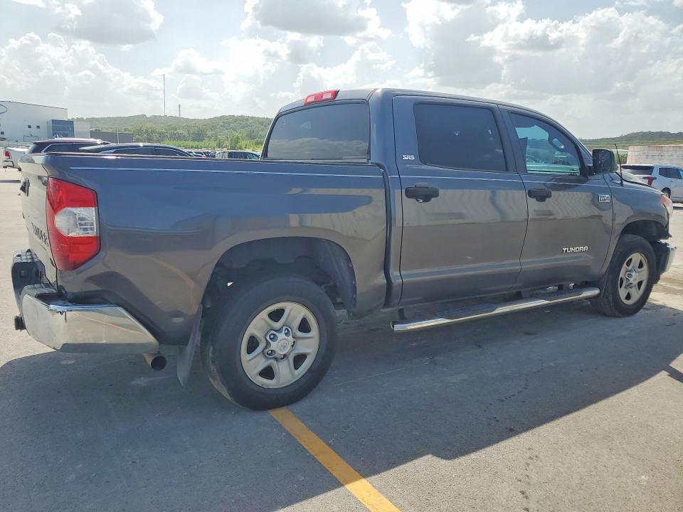Photo 3 from auction – 2016 TOYOTA TUNDRA with VIN 5TFDW5F15GX497934
