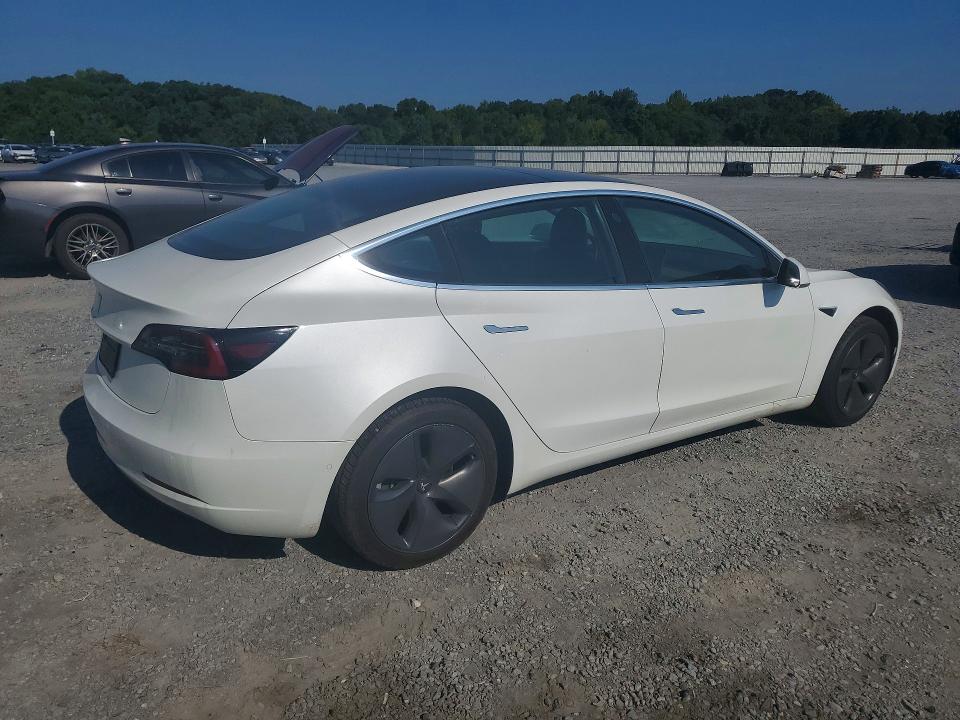صورة رقم 3 من المزاد - 2019 TESLA MODEL 3 مع VIN 5YJ3E1EA0KF484097