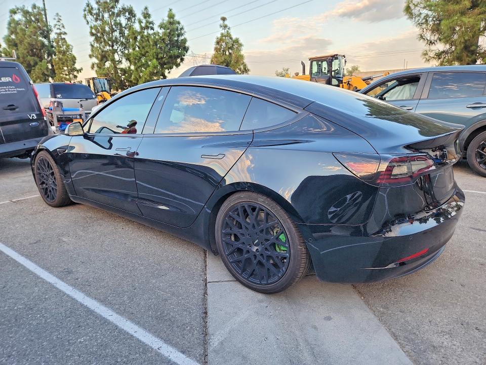 Photo 2 from auction – 2018 TESLA MODEL 3 with VIN 5YJ3E1EBXJF170643