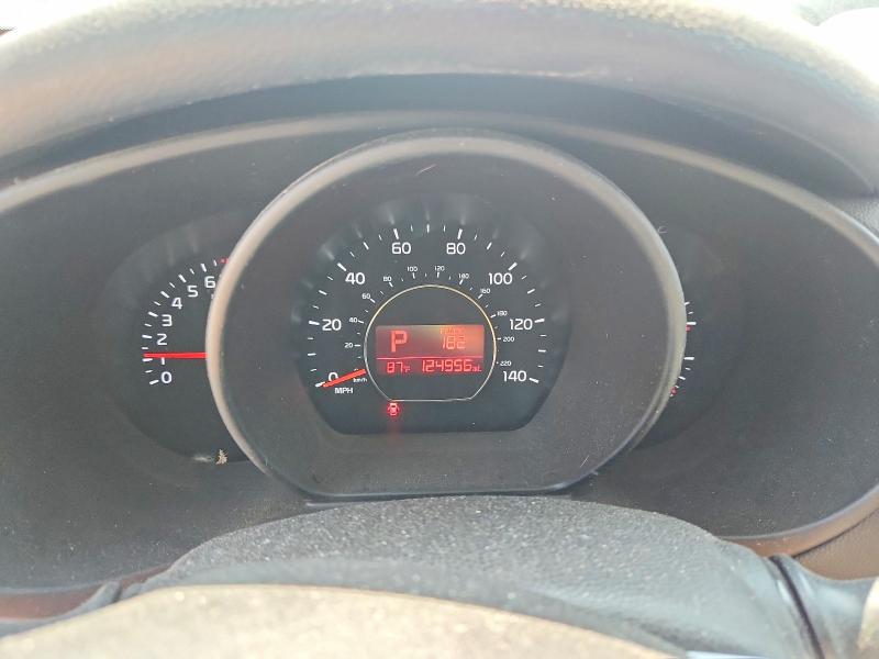 Снимка 9 от търг – 2014 KIA SOUL с VIN KNDJN2A21E7720004