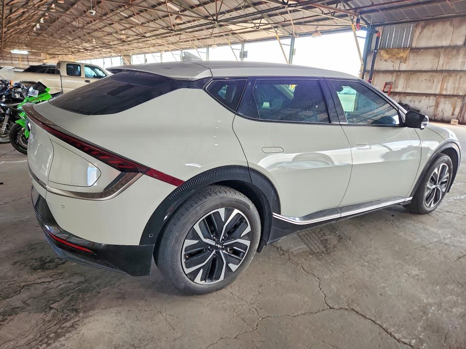 Photo 3 from auction – 2024 KIA EV6 with VIN KNDC34LA2R5615116