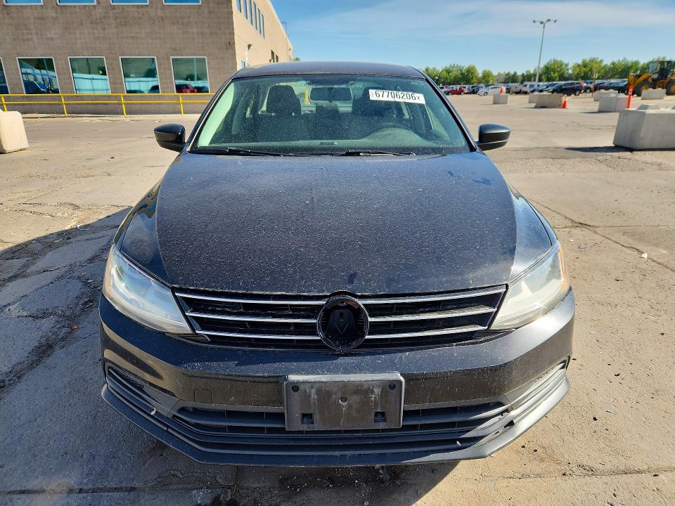 Photo 5 from auction – 2017 VOLKSWAGEN JETTA with VIN 3VW167AJ8HM367138