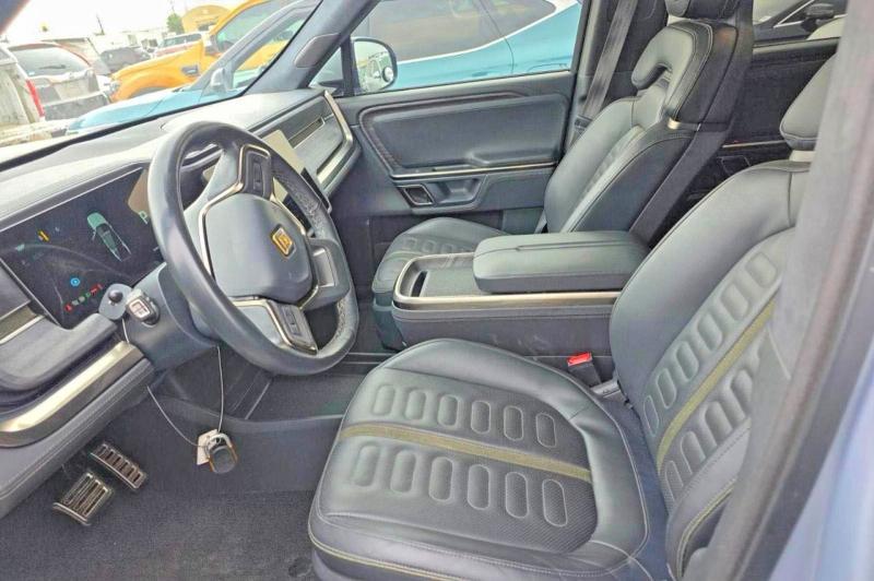 Photo 7 from auction – 2023 RIVIAN R1S with VIN 7PDSGABA4PN019950