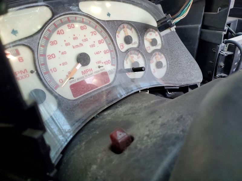Photo 9 from auction – 2002 CHEVROLET SILVERADO with VIN 1GCEK14V12Z258635