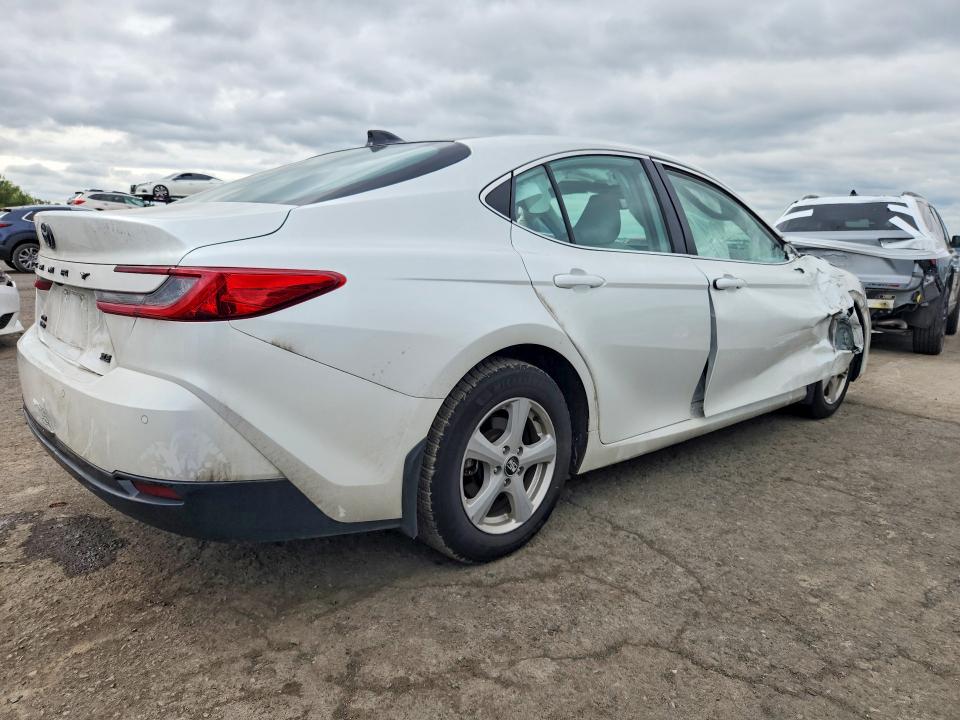 Снимка 3 от търг – 2025 TOYOTA CAMRY с VIN 4T1DBADK5SU034570