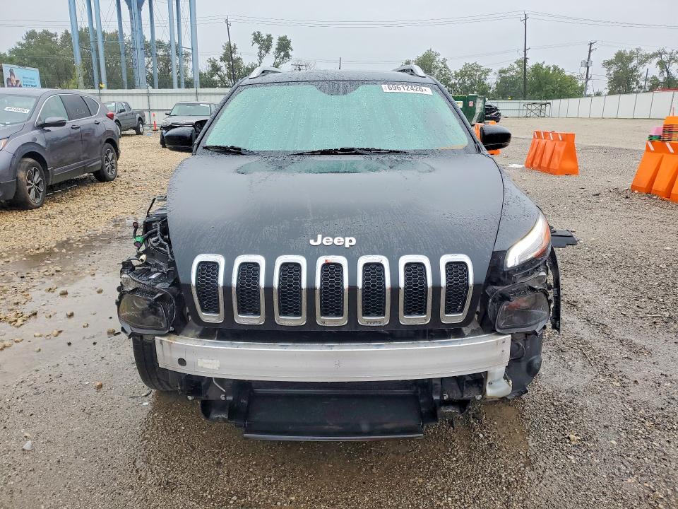 Photo 5 from auction – 2015 JEEP CHEROKEE with VIN 1C4PJLDB2FW670972