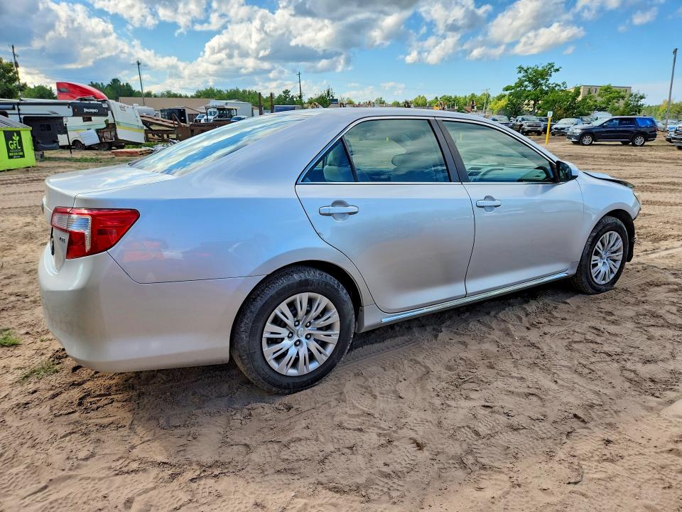 Photo 3 from auction – 2014 TOYOTA CAMRY with VIN 4T1BF1FK2EU443834