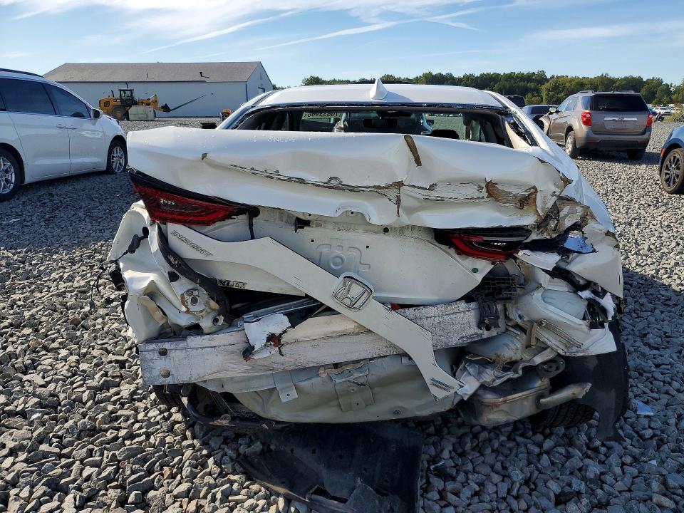 Photo 6 from auction – 2022 HONDA INSIGHT with VIN 19XZE4F99NE006433