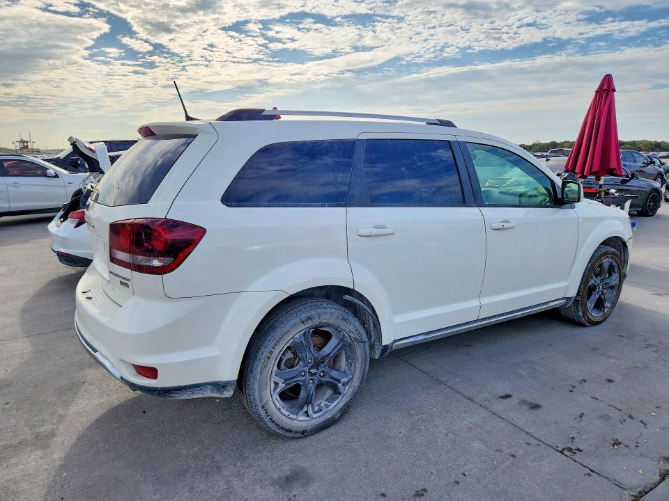 Photo 3 from auction – 2019 DODGE JOURNEY with VIN 3C4PDCGGXKT716711