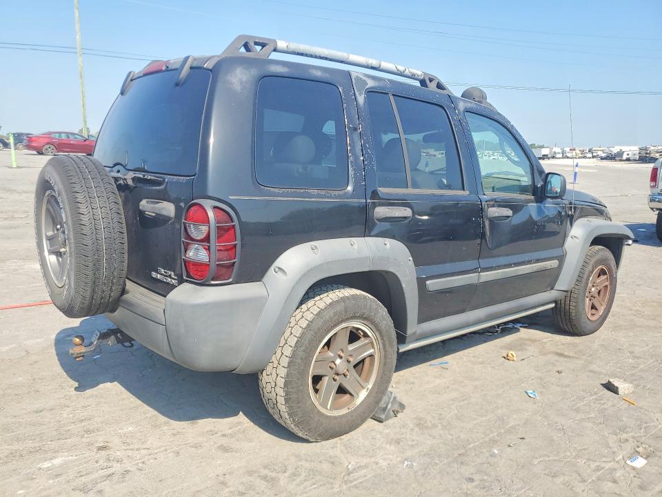 Снимка 3 от търг – 2005 JEEP LIBERTY с VIN 1J4GK38K25W543350