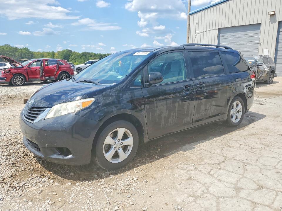 Photo 1 from auction – 2011 TOYOTA SIENNA with VIN 5TDKK3DC5BS047047