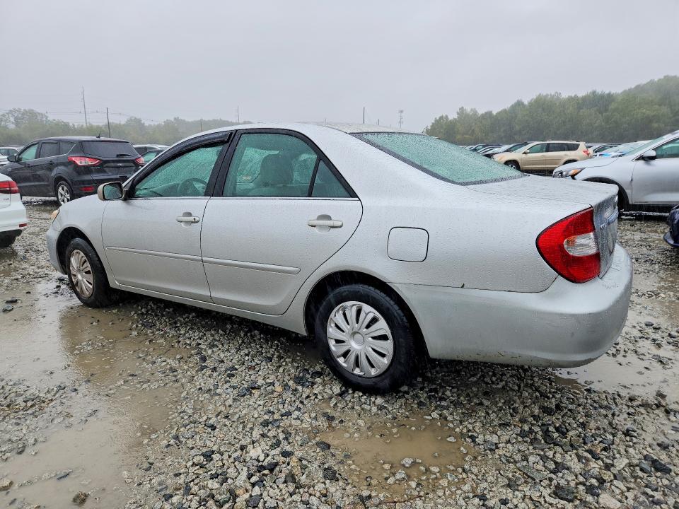 Photo 2 from auction – 2004 TOYOTA CAMRY with VIN 4T1BE32K44U812597