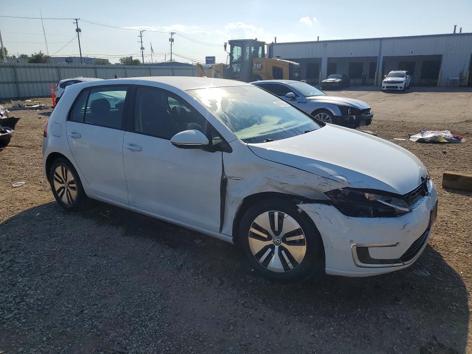 Снимка 4 от търг – 2018 VOLKSWAGEN E-GOLF с VIN WVWKR7AU0JW907225