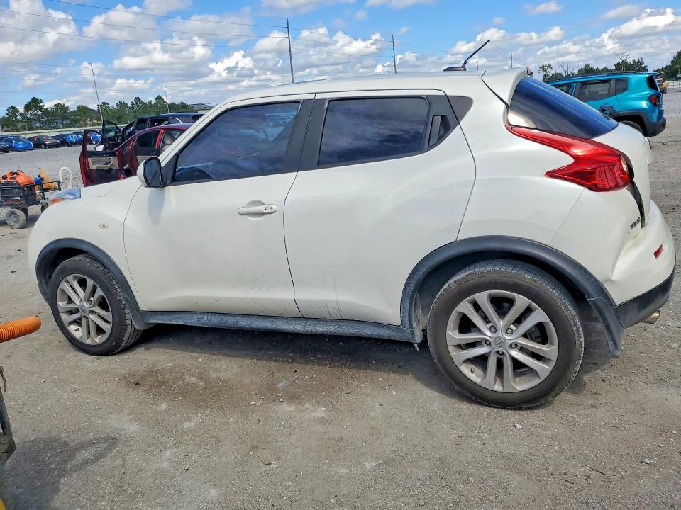 Photo 2 from auction – 2014 NISSAN JUKE with VIN JN8AF5MRXET361142