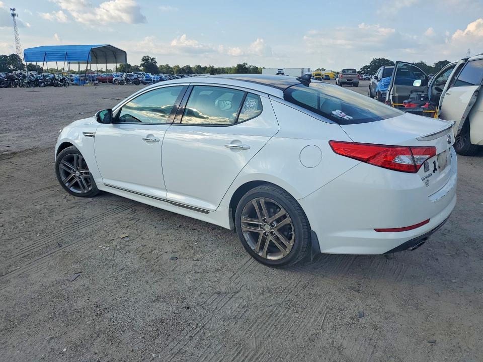 Снимка 2 от търг – 2013 KIA OPTIMA с VIN 5XXGR4A66DG116161