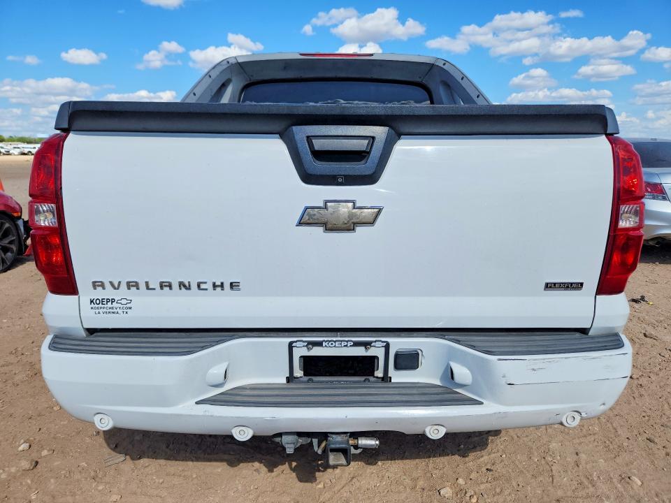 Photo 6 from auction – 2011 CHEVROLET AVALANCHE with VIN 3GNMCGE0XBG219399