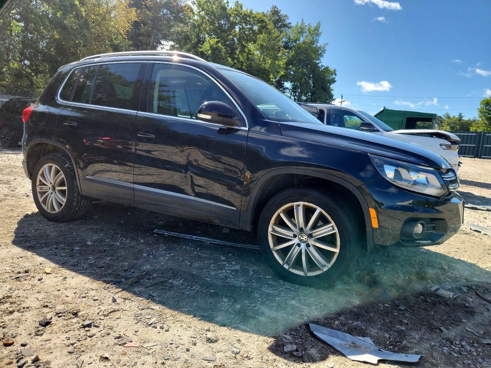 Снимка 4 от търг – 2016 VOLKSWAGEN TIGUAN с VIN WVGBV7AX8GW545445
