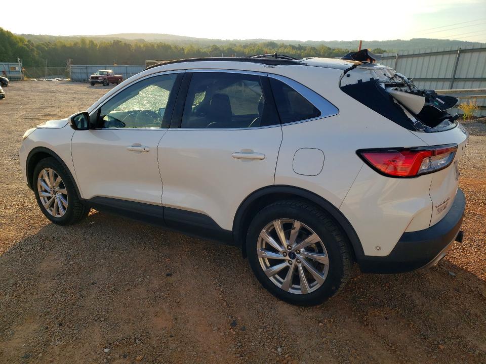 Photo 2 from auction – 2021 FORD ESCAPE with VIN 1FMCU9DZ0MUA40359