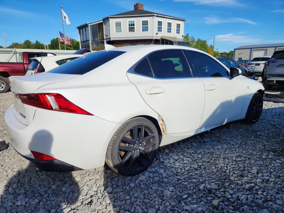 Photo 3 from auction – 2014 LEXUS IS with VIN JTHCF1D21E5000322