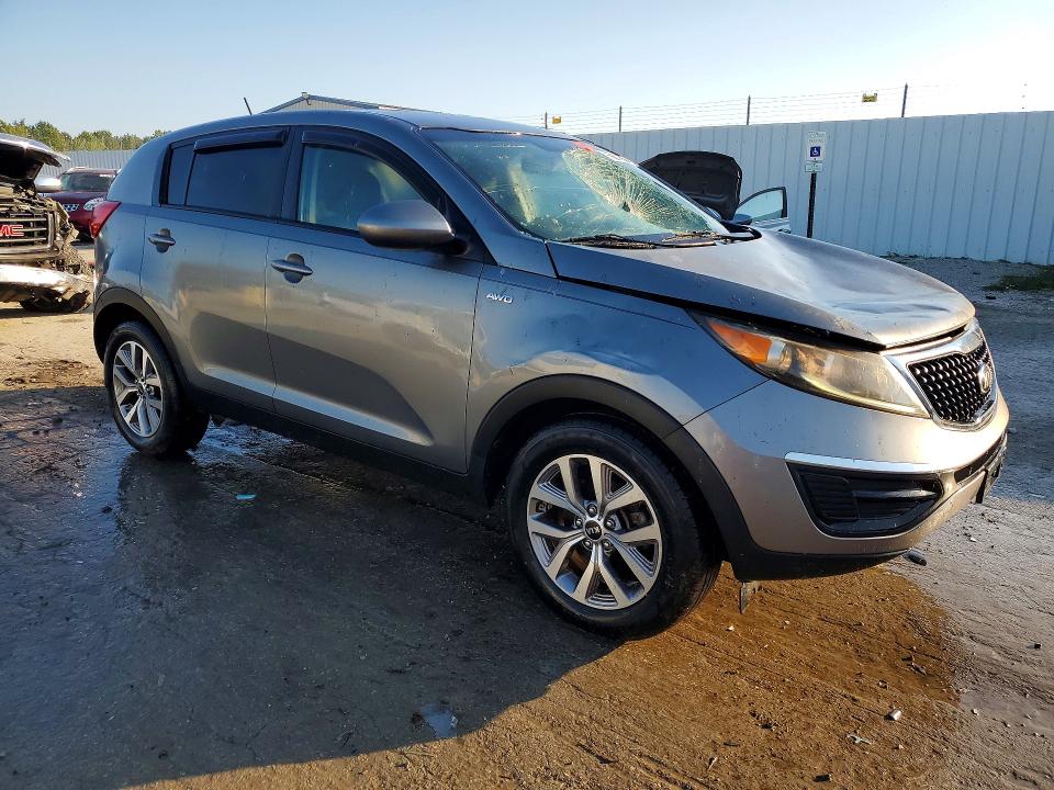 Foto 4 de la subasta – 2016 KIA SPORTAGE con VIN KNDPBCAC1G7872532