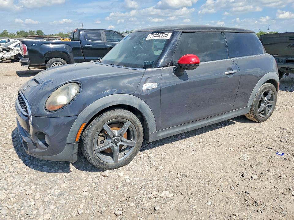 MINI COOPER 2015 مع رقم تعريف المركبة WMWXP7C54F2A58281 - صورة من المزاد